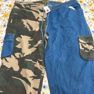 taxi army print spit blue jeans. Size 3x